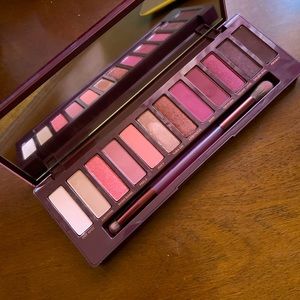 Urban Decay Cherry palette